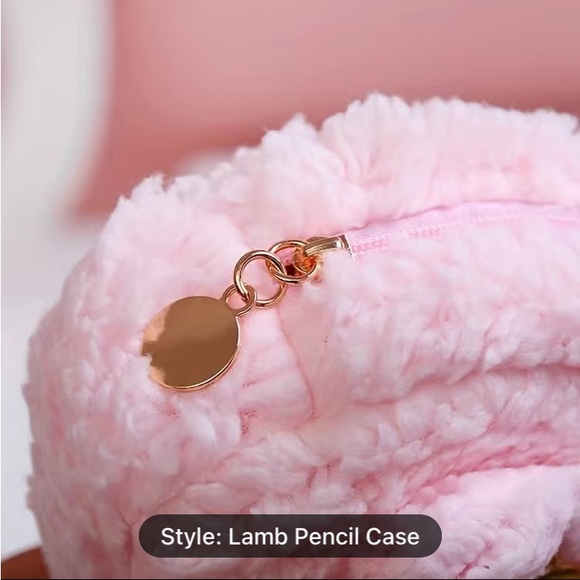 SANRIO HELLO KITTY PENCIL CASE FILLED 6 pencils ✏️ ✏️✏️✏️✏️✏️✏️✏️✏️ - Picture 4 of 12